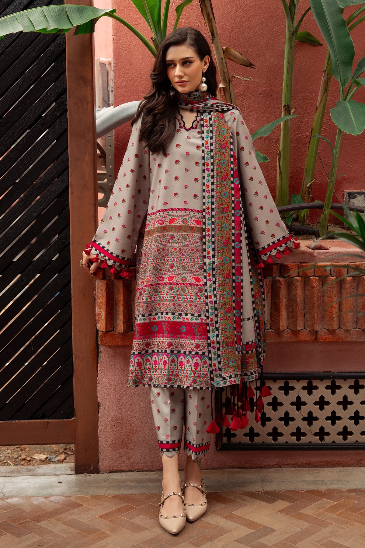 Charizma | C Prints Winter 25 |  3-PC Unstitched Printed Linen Collection CPW5-01, image 4