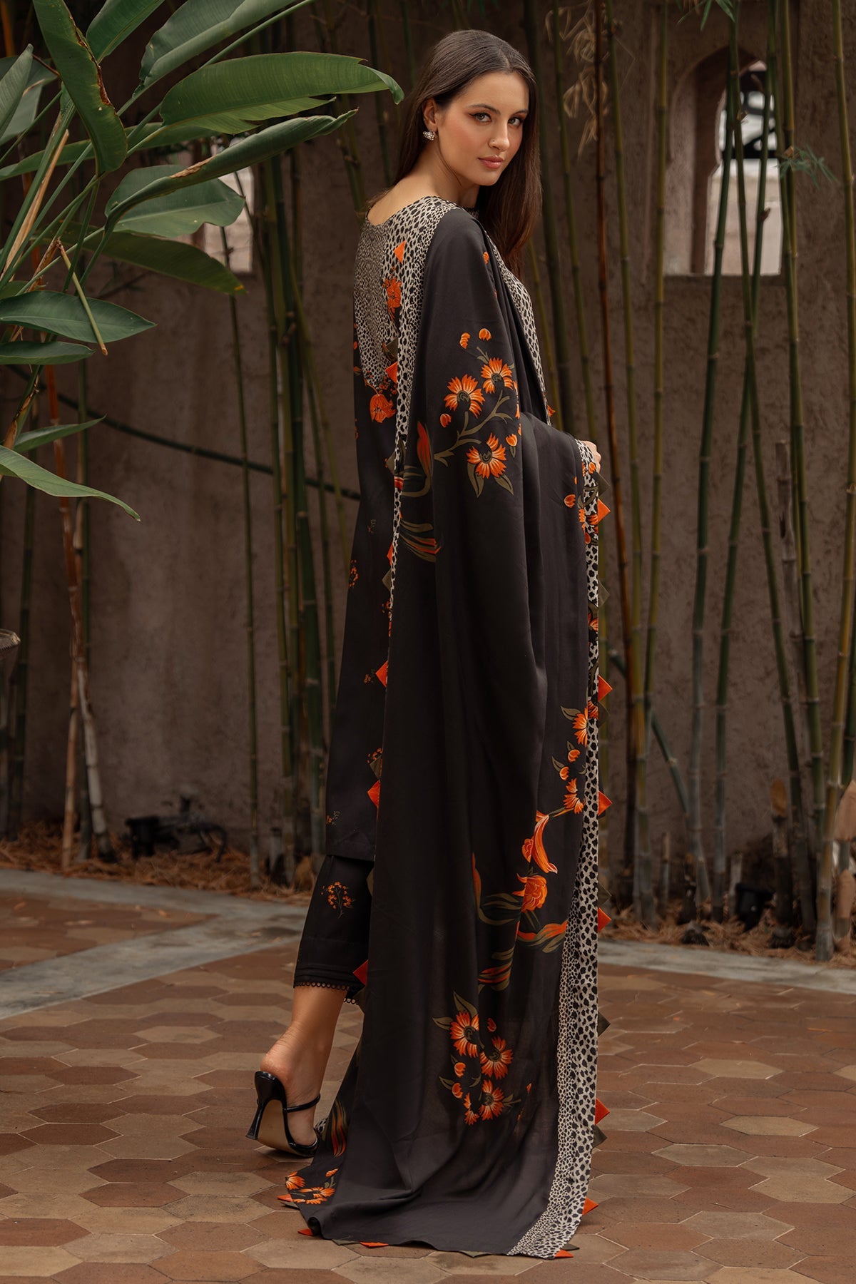 Charizma | C Prints Winter 25 |  3-PC Unstitched Printed Linen Collection CPW5-08, image 2