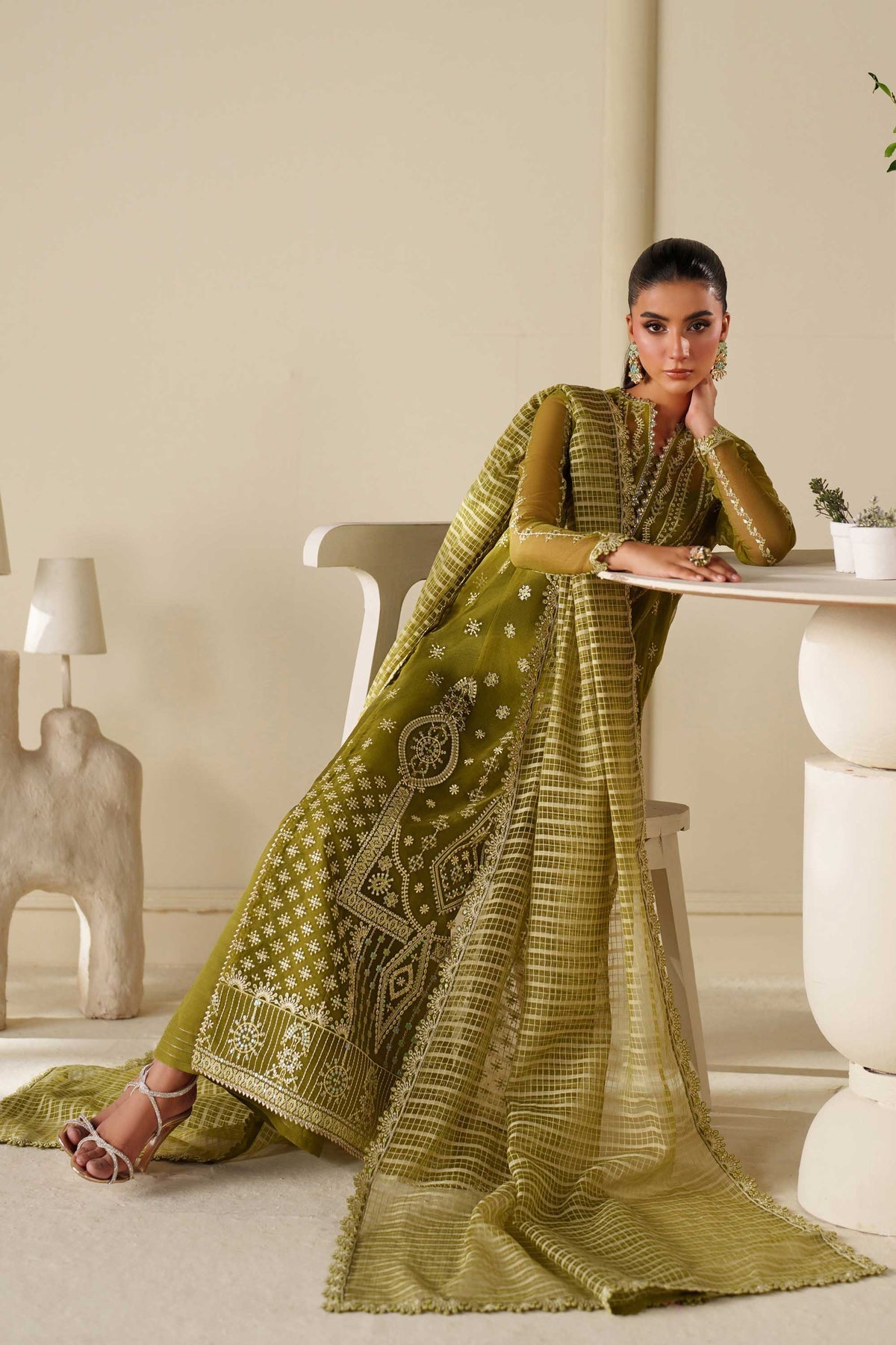 Akbar Aslam | Formal Pret | Lumi, image 6