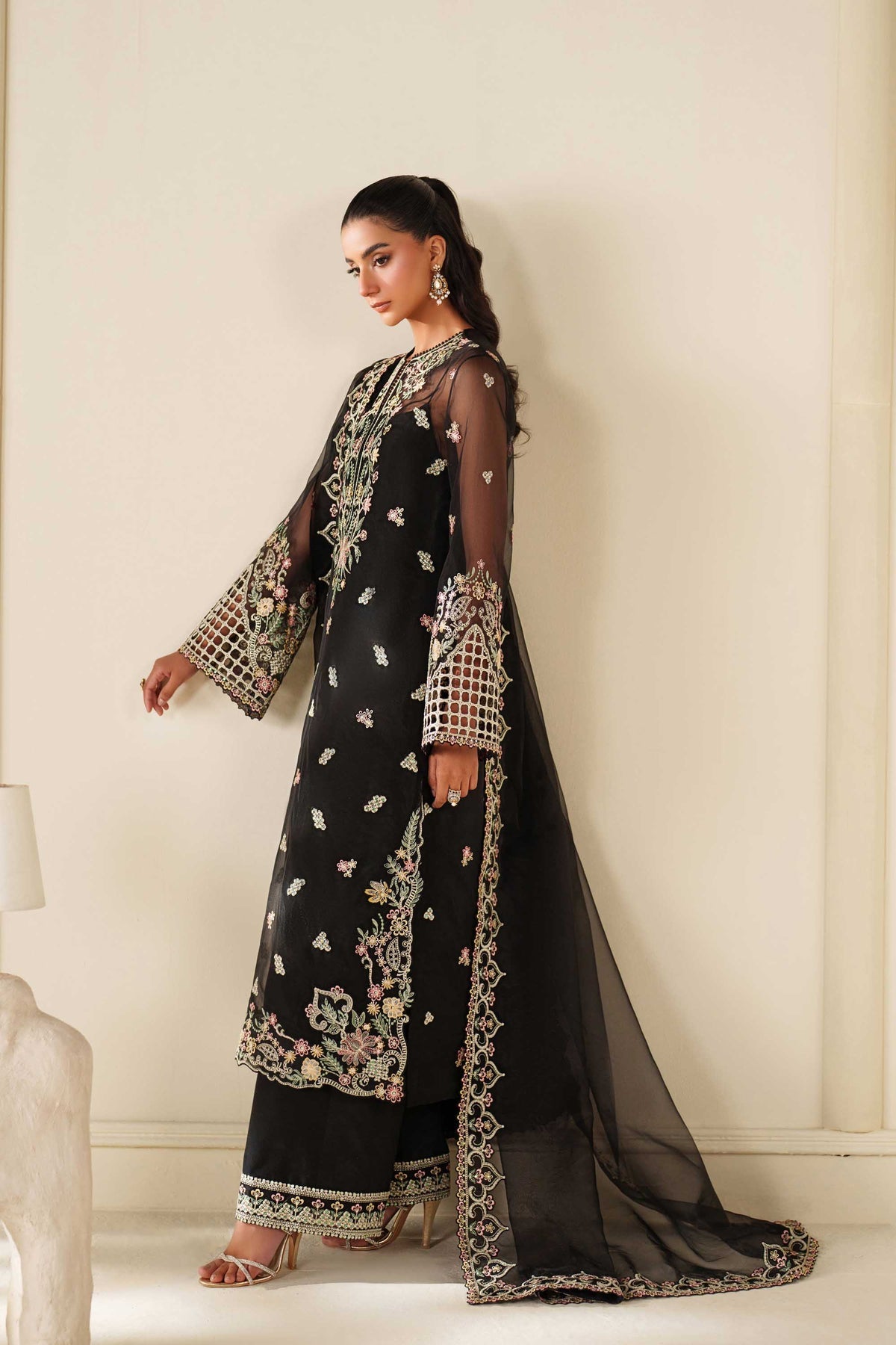Akbar Aslam | Formal Pret | Noir, image 5