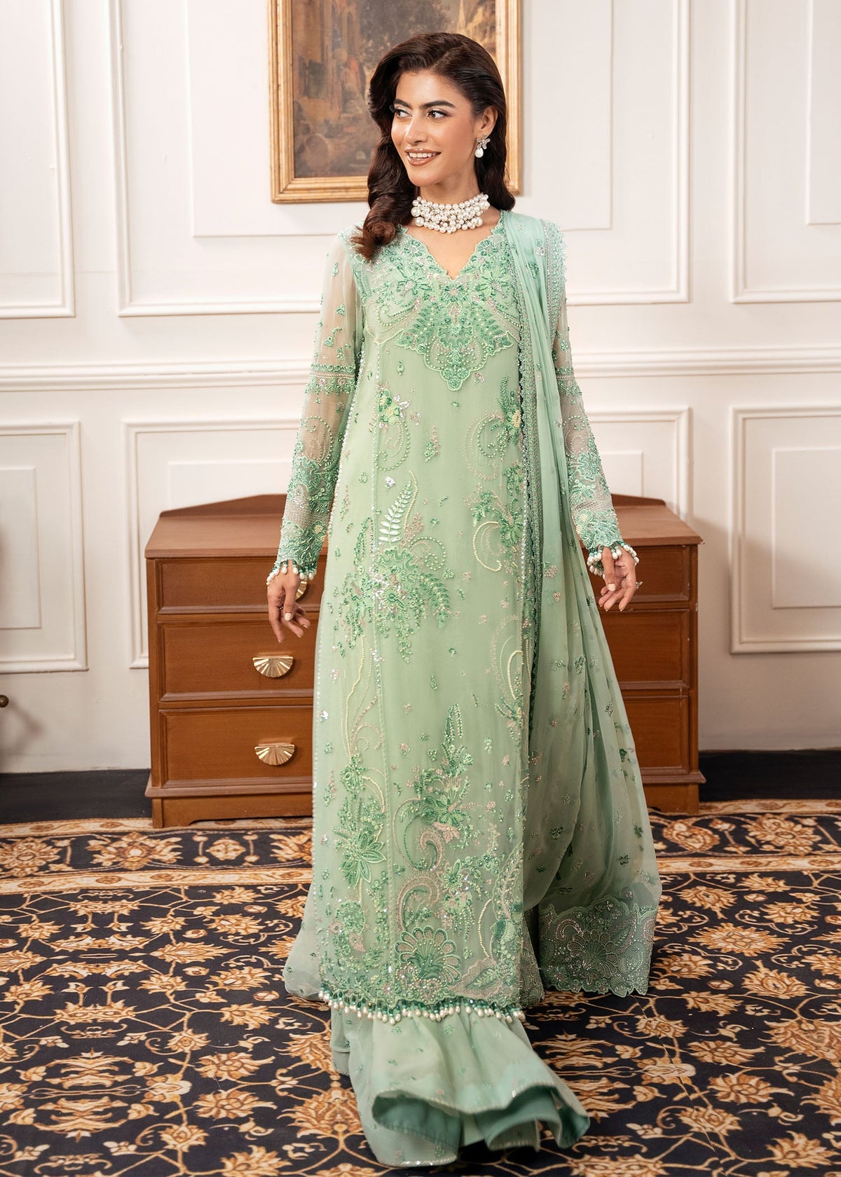 Zarizaa | Check in 5 Series | REGALIA, image 6