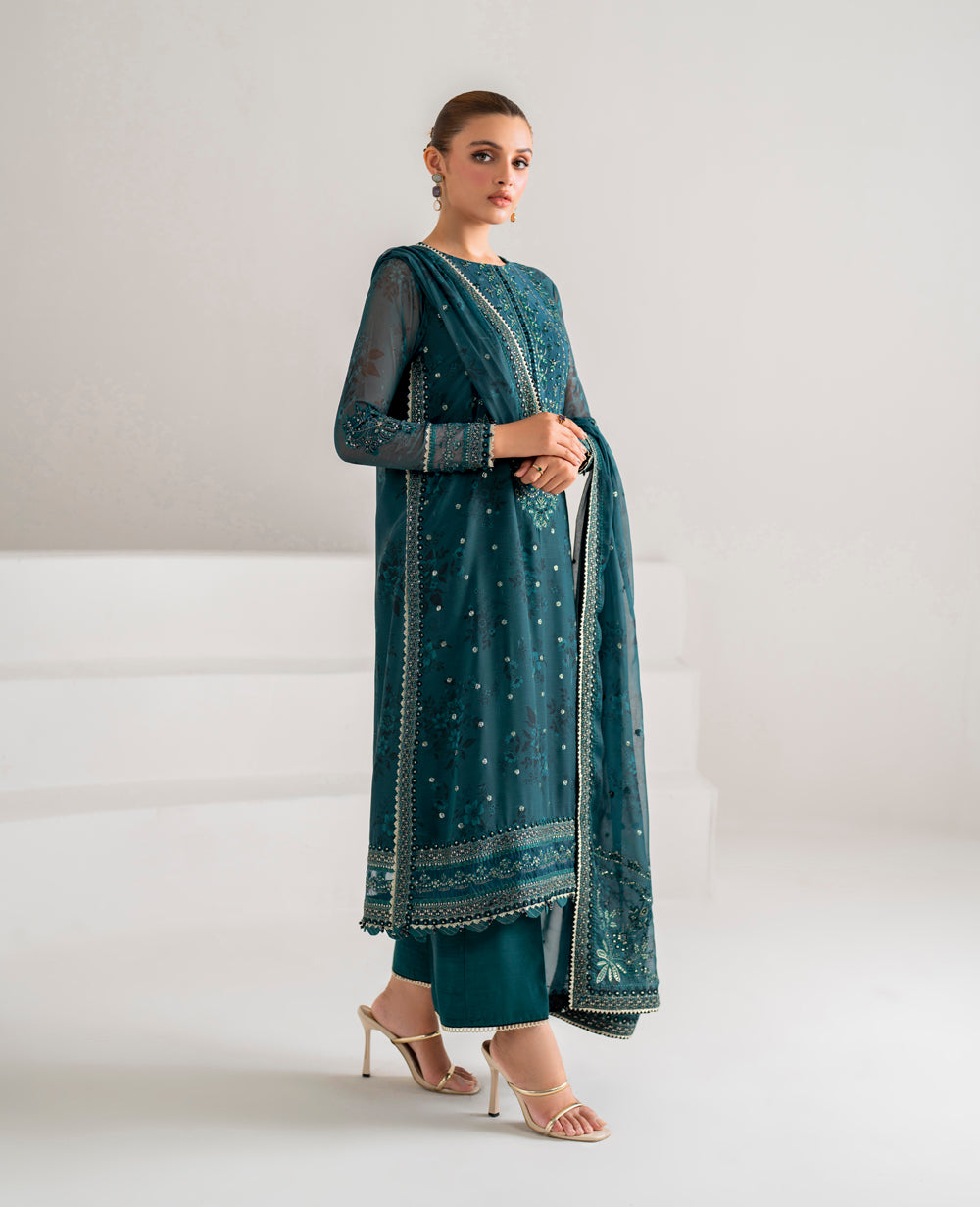 Xenia Formals | Raahi Luxury Formals | AURA by Designer Xenia Formals - House of Maryam - Pakistani Designer Ethnic Wear in {{ shop.shopifyCountryName }}