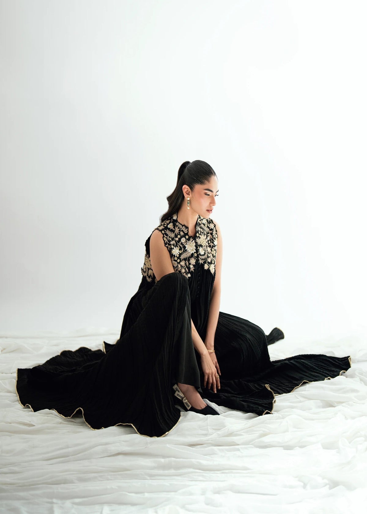 Umsha | Jardin De Luxe |  Onxy Willow, image 12
