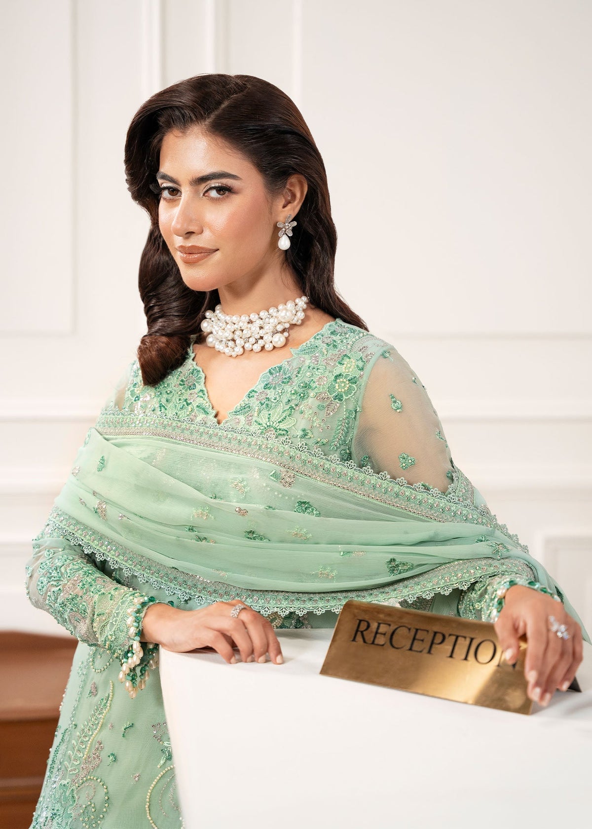 Zarizaa | Check in 5 Series | REGALIA, image 4