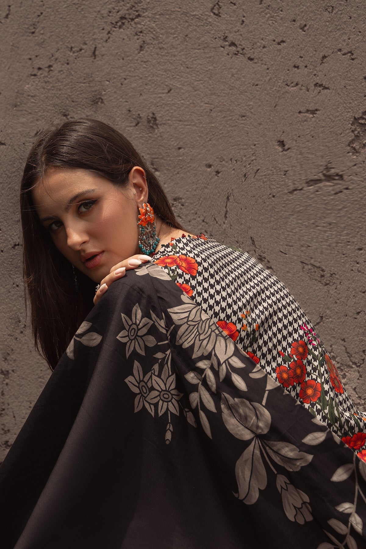 Charizma | C Prints Winter 25 | 3-PC Unstitched Printed Linen Collection CPW5-04, image 2