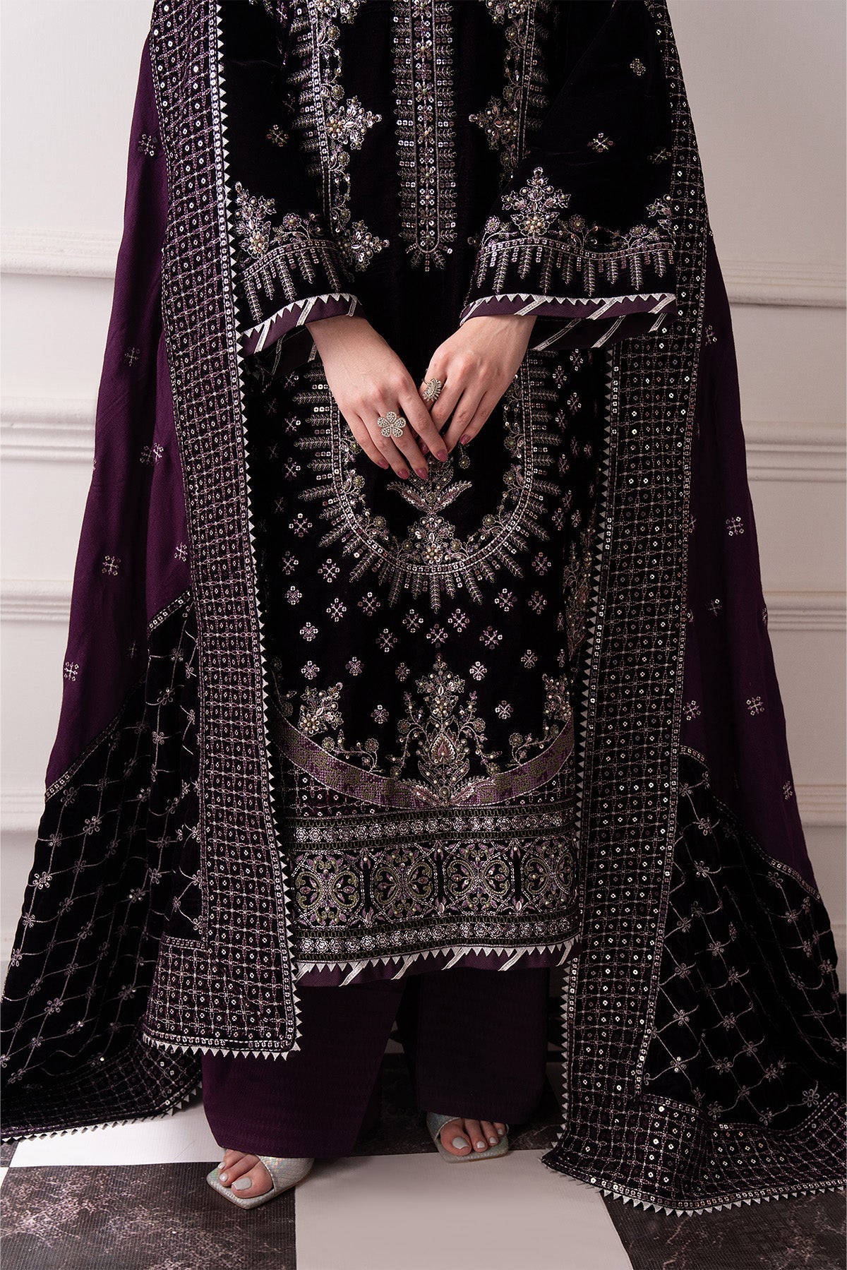 Raeesa Premium | Noirah Velvet | NV-001-9