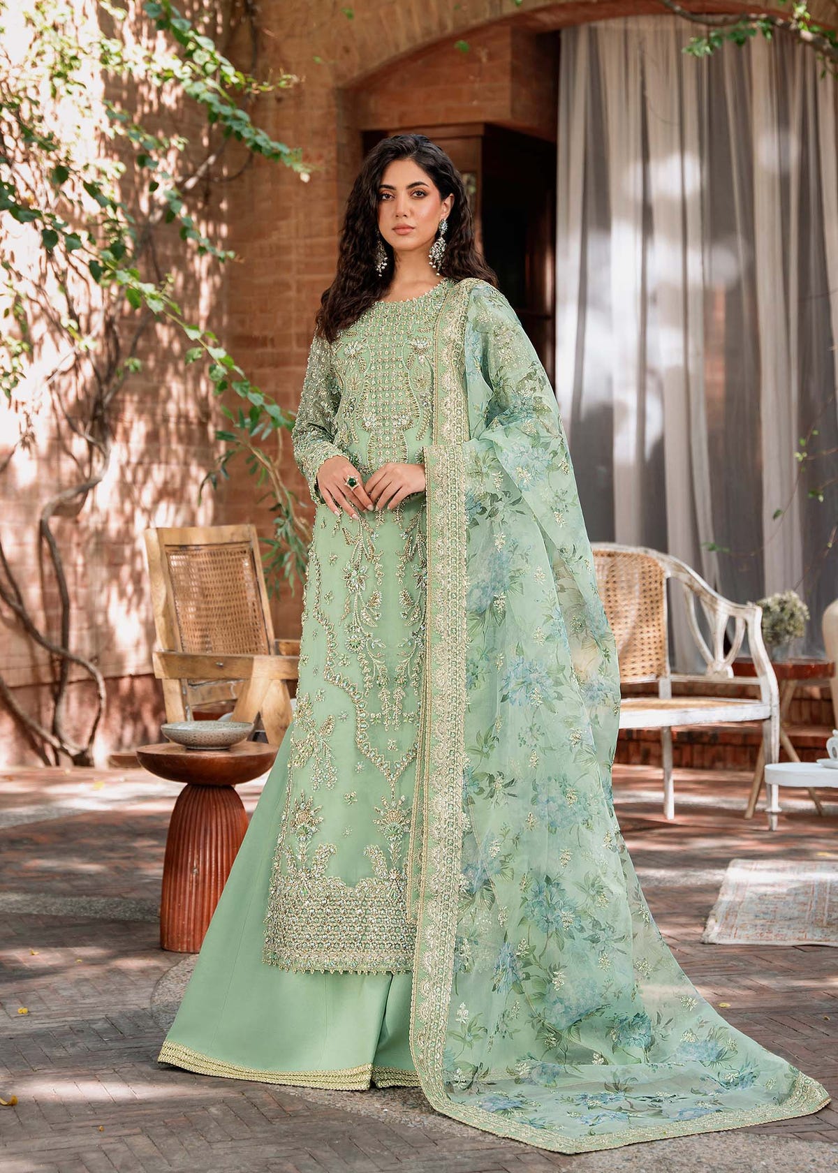 Akbar Aslam | Formals | Riwayat