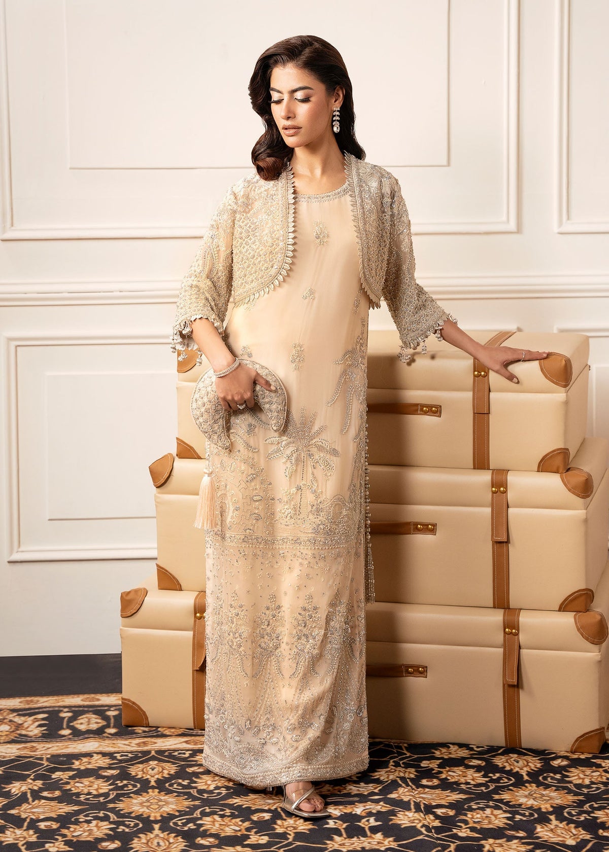 Zarizaa | Check in 5 Series | CREME