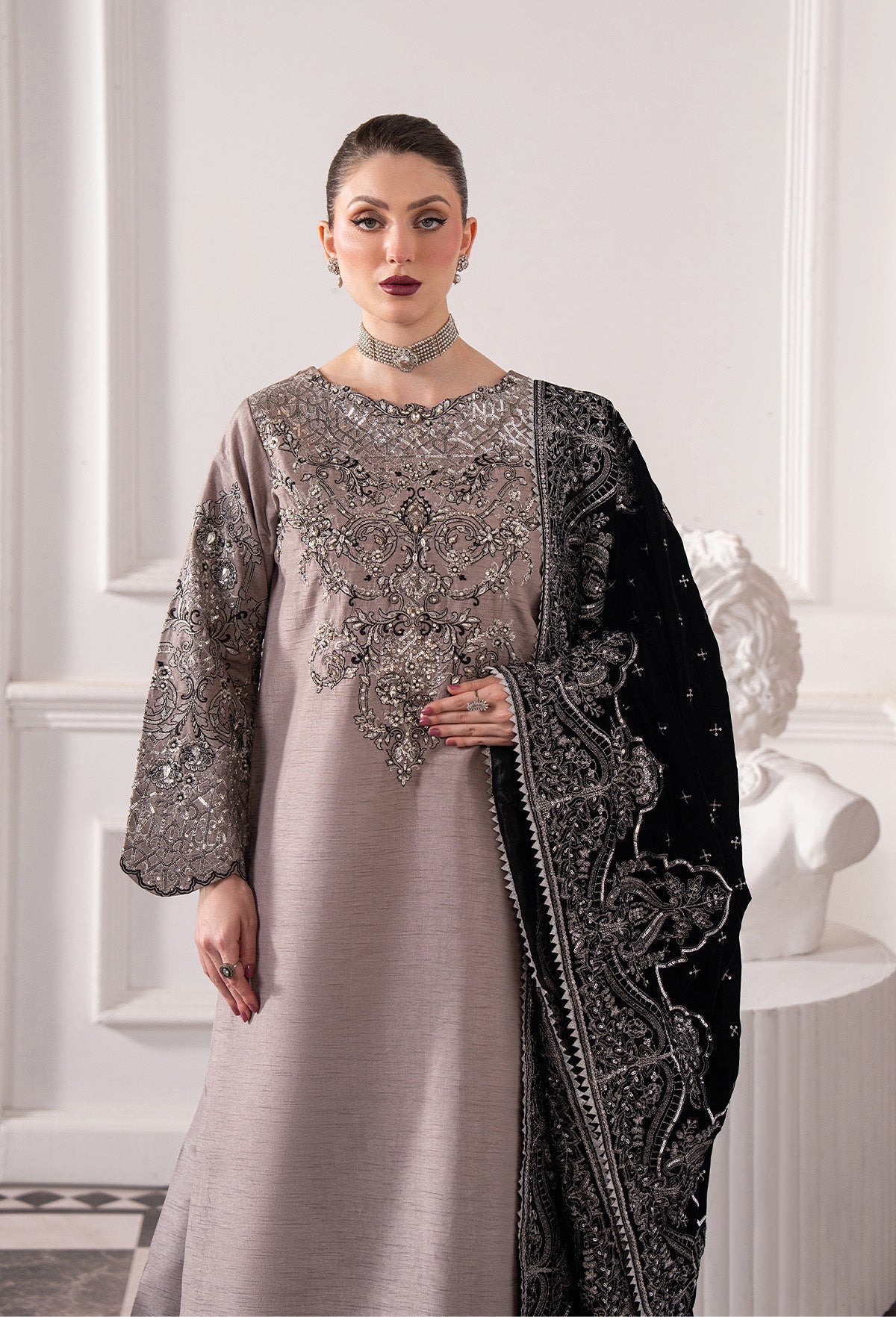 Raeesa Premium | Noirah Velvet | NV-007, image 3