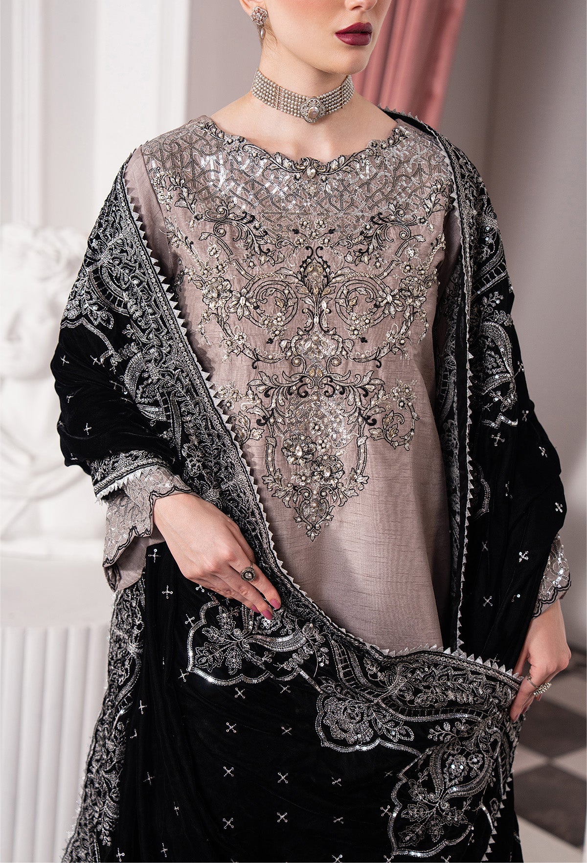 Raeesa Premium | Noirah Velvet | NV-007, image 4