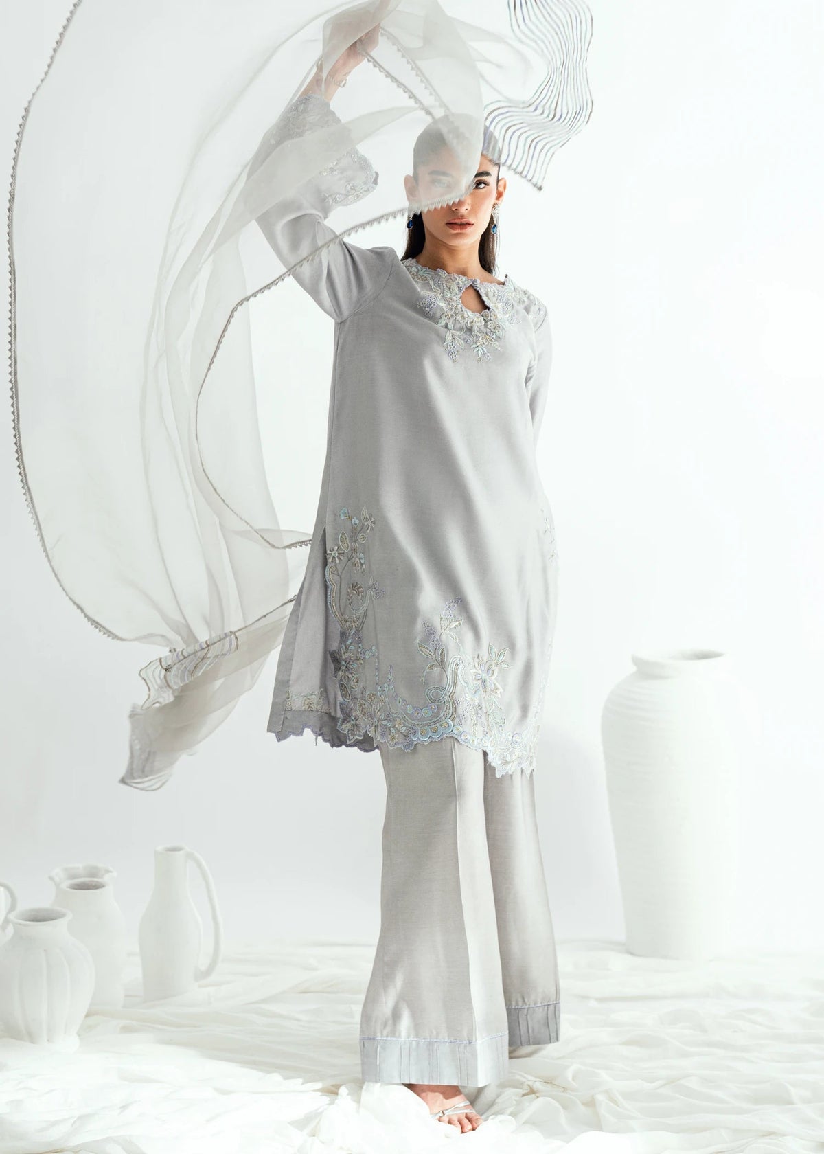 Umsha | Jardin De Luxe | Silver Mist-6