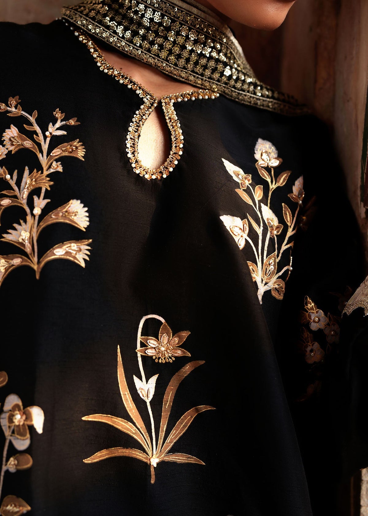 Sadaf Fawad Khan | Zeenat Formals 26 | Resham, image 4