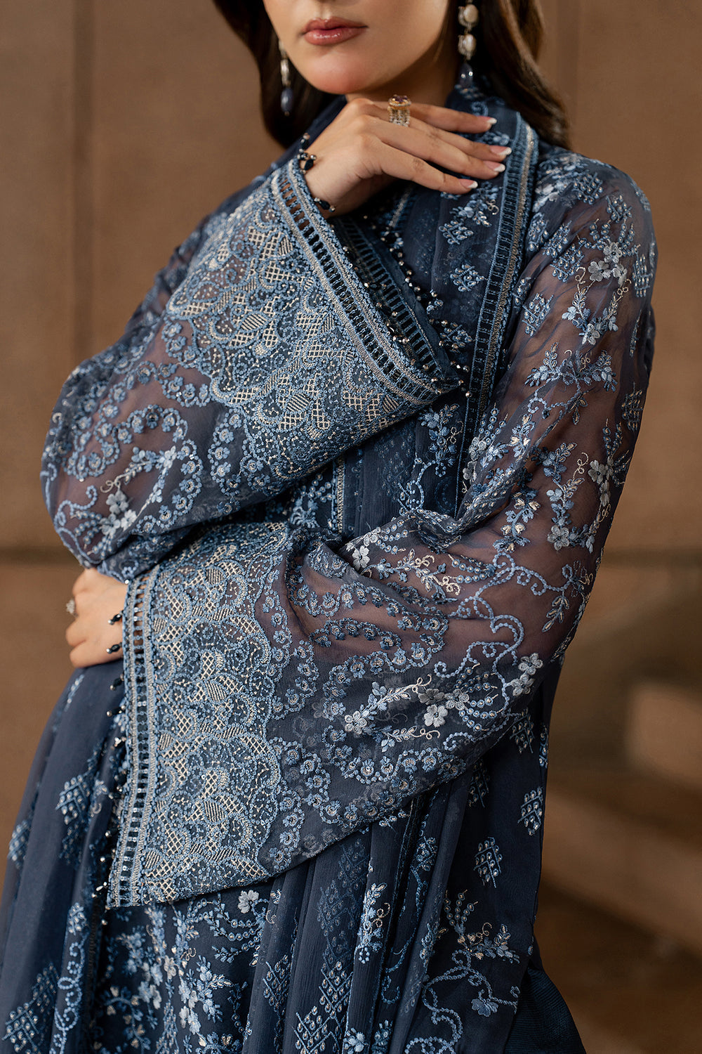 Lavish Premium | Lazawal Formals | Sapphire Veil-4