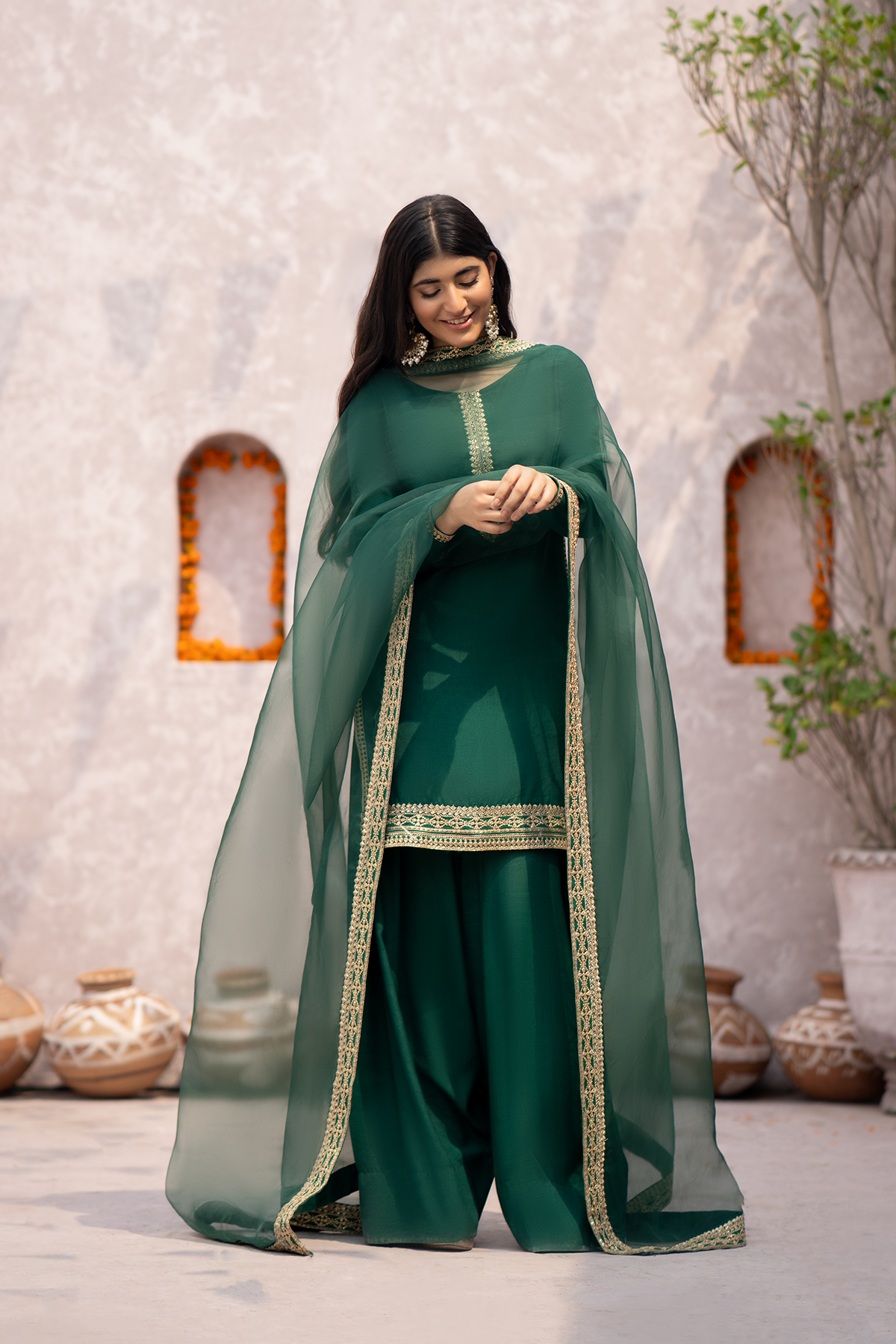 Erum Khan | Sakhiyan Formals | LILY