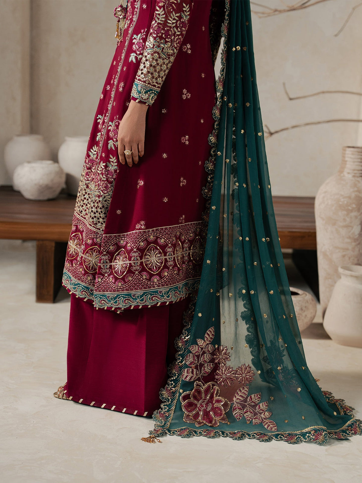 Gulaal | Inaaya Embroidered Chiffon 26 |Jinaan, image 6