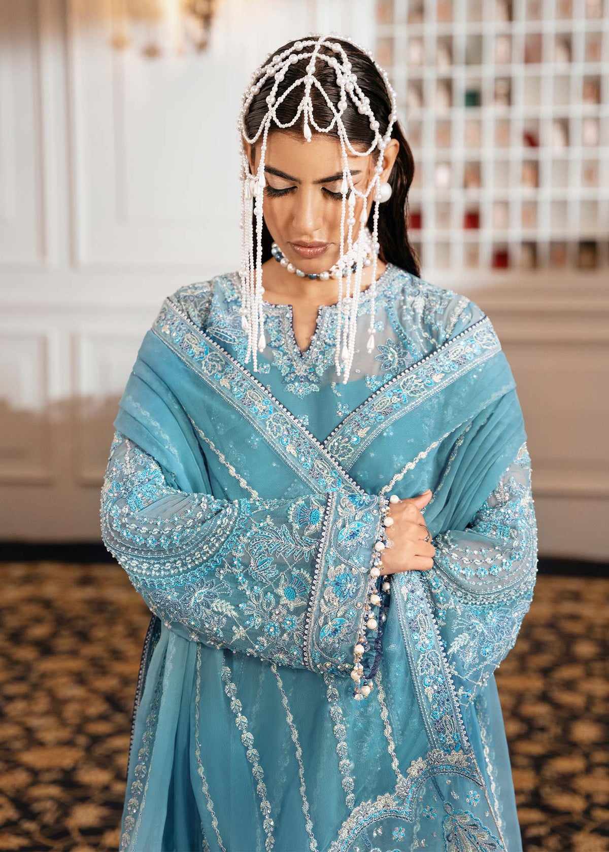 Zarizaa | Check in 5 Series | DEW, image 4