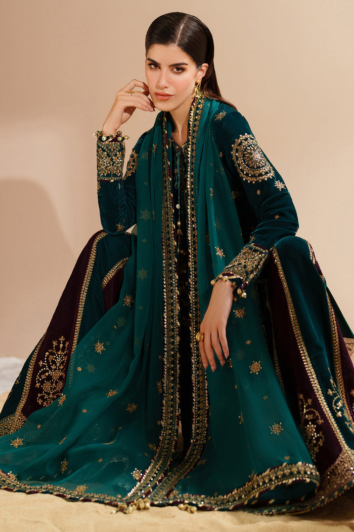 Jazmin | Velvet Vogue 25 | VVF D-8-5