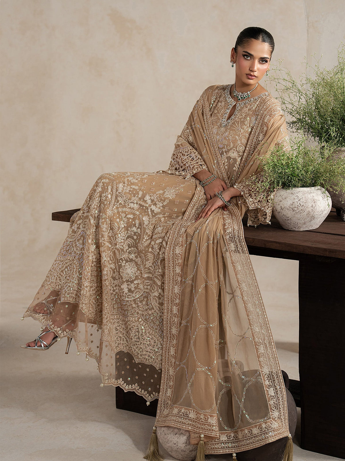 Gulaal | Inaaya Embroidered Chiffon 26 | Niaa, image 8