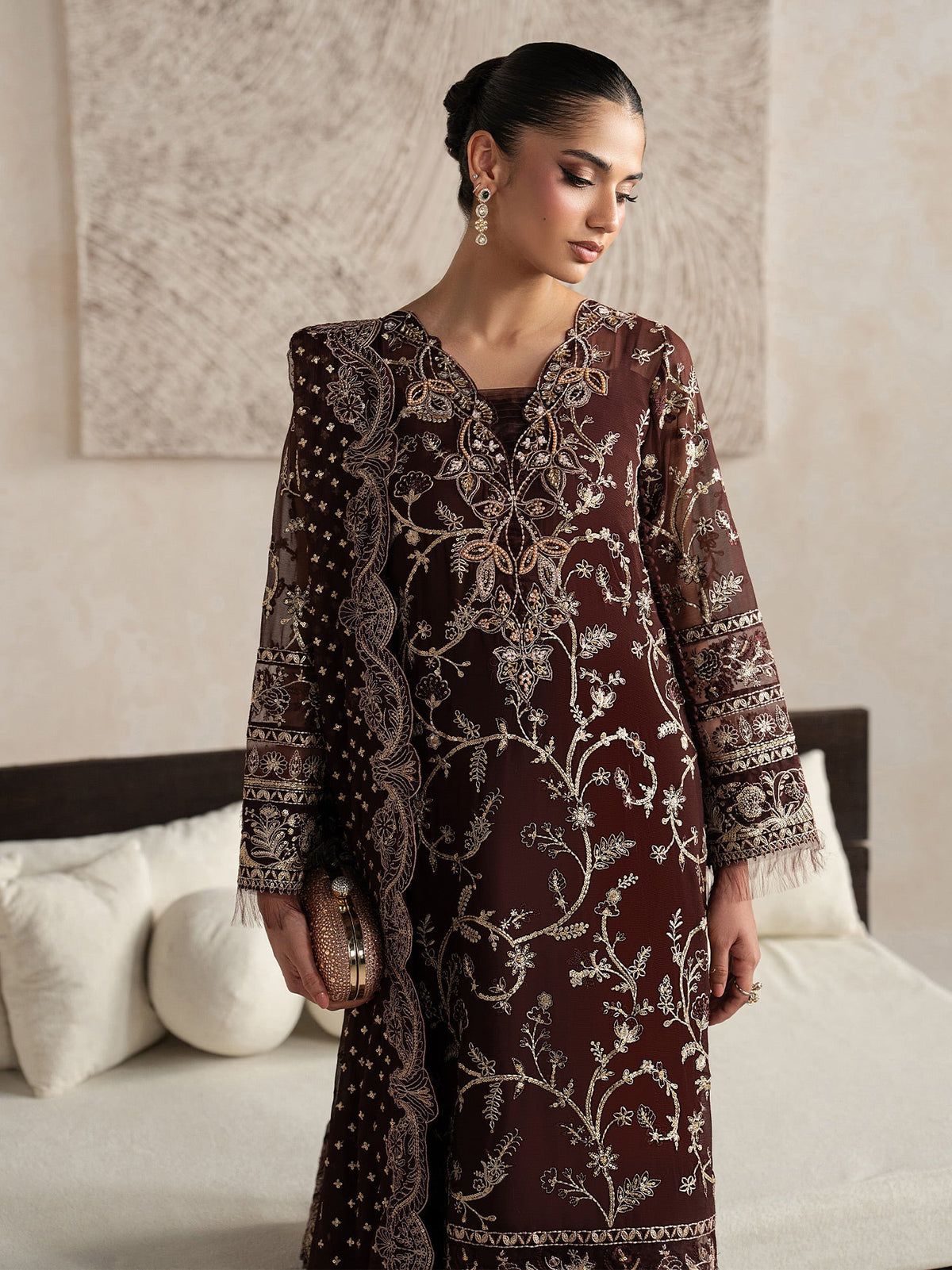 Gulaal | Inaaya Embroidered Chiffon 26 |Sofiya, image 3