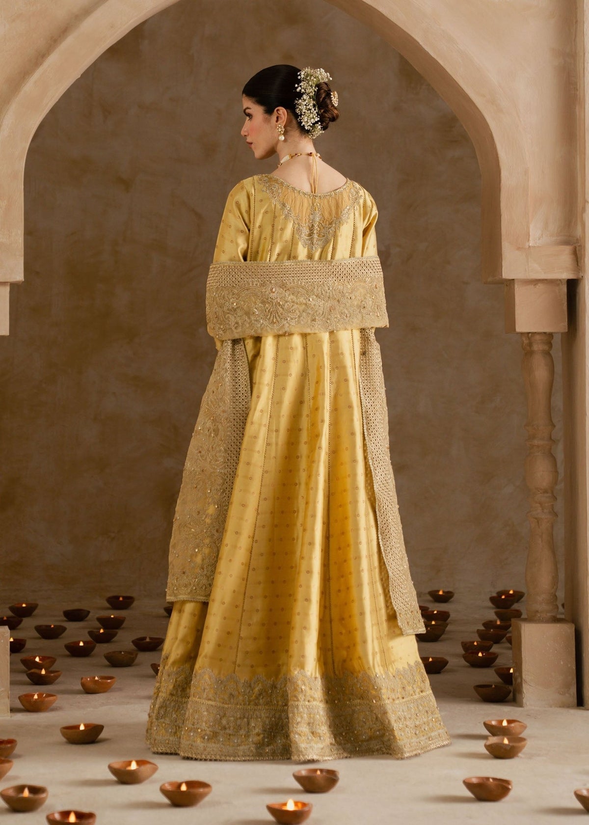 Kanwal Malik | Shehnai Luxury Pret 26 | Roohi, image 2