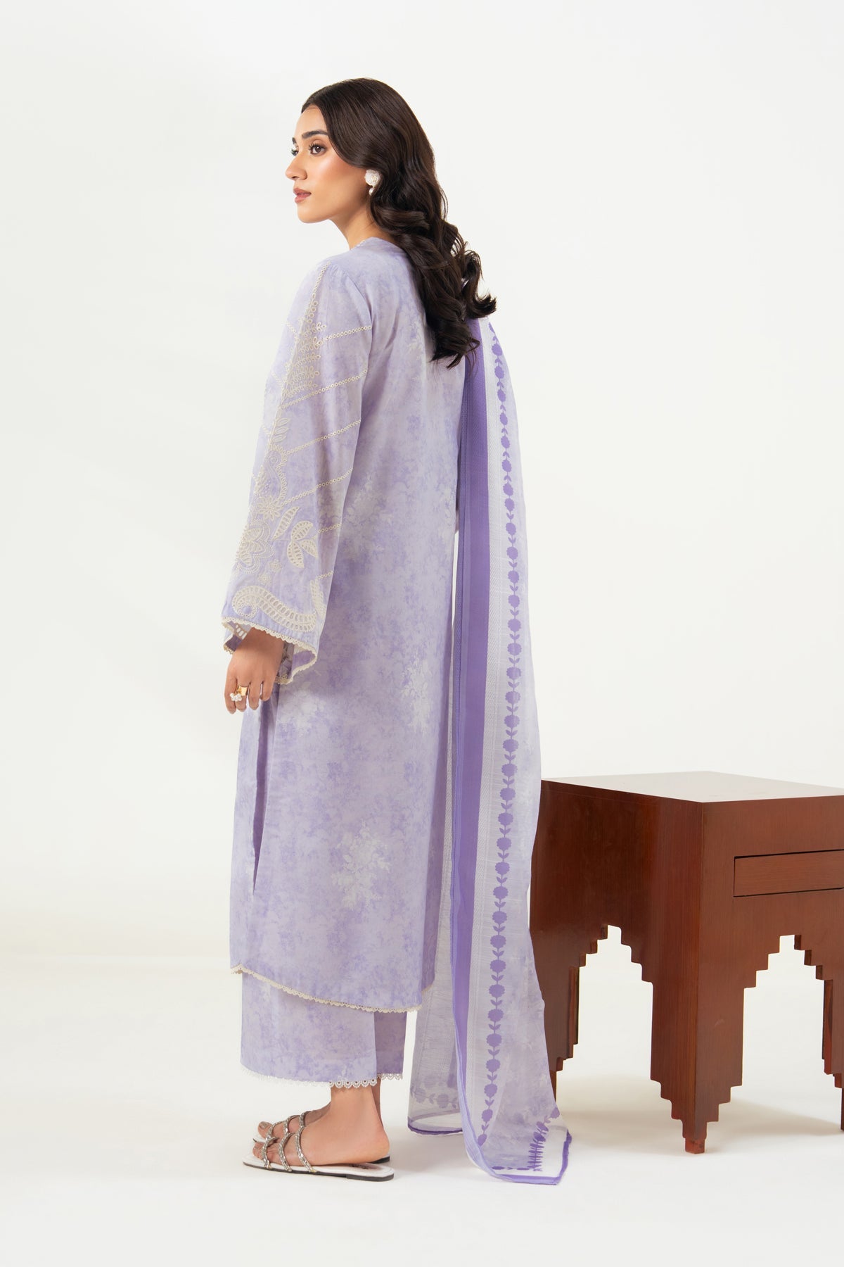 Xenia Formals | Namah Lawn 26 | AMZIN, image 2