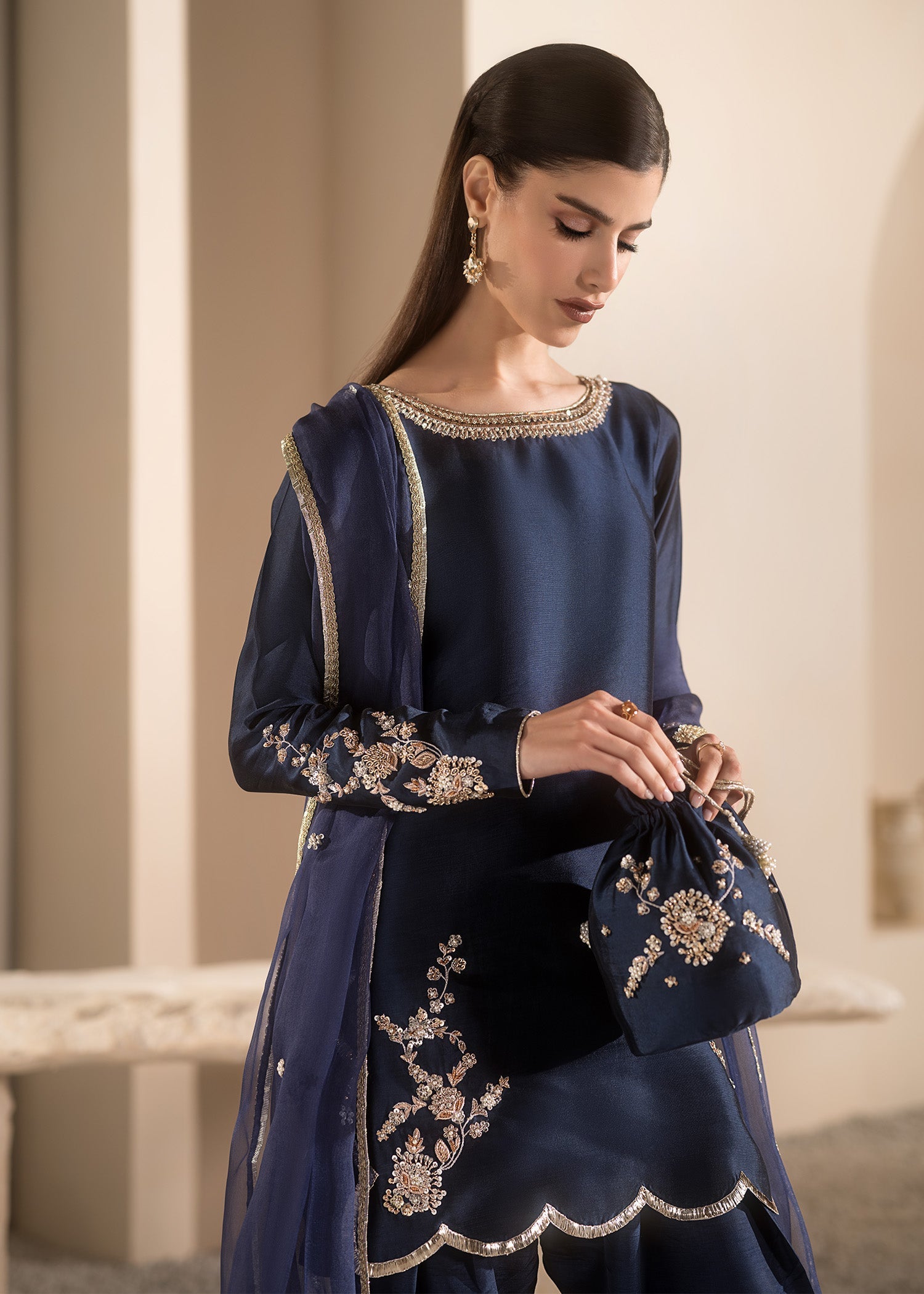 Mahum Asad | Breaking the Bar | Diva -  Mahum Asad Ladies Clothes -  House of Maryam