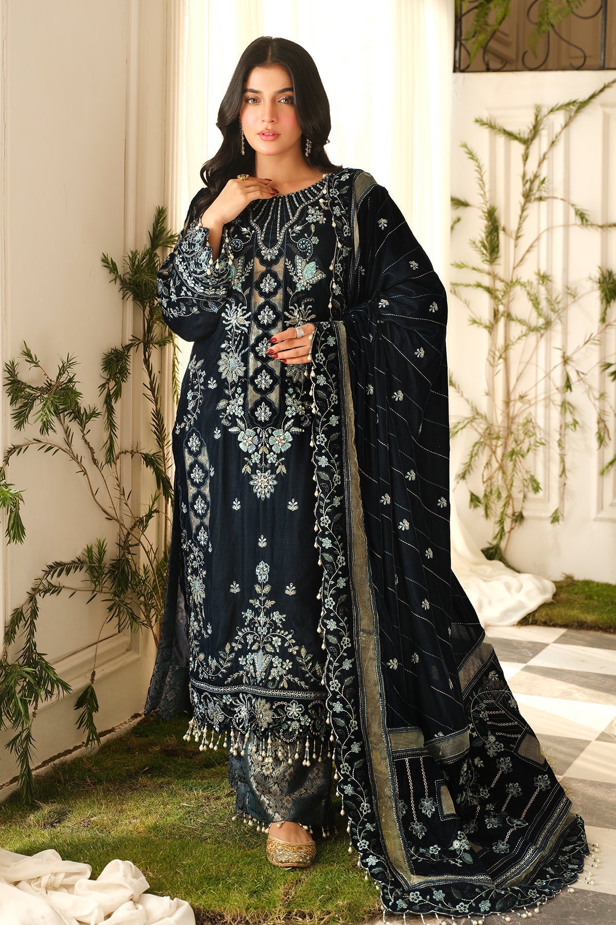 Raeesa Premium | Sheen Luxury Velvet | Zeve -  Raeesa Premium Ladies Clothes - Original Designer Dress - House of Maryam