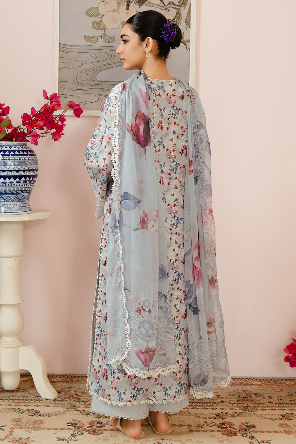 Afrozeh Evora embroidered lawn suit, photo 2