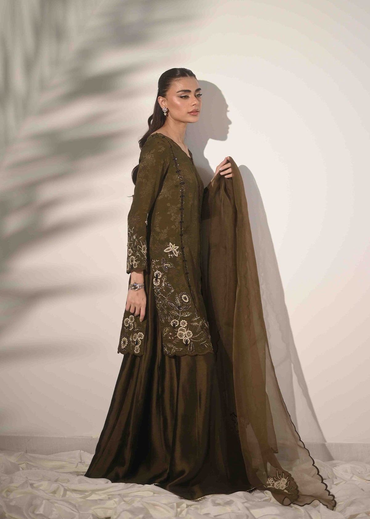 Umsha | Lumiere Luxe Edit | Olive Mossique, image 6