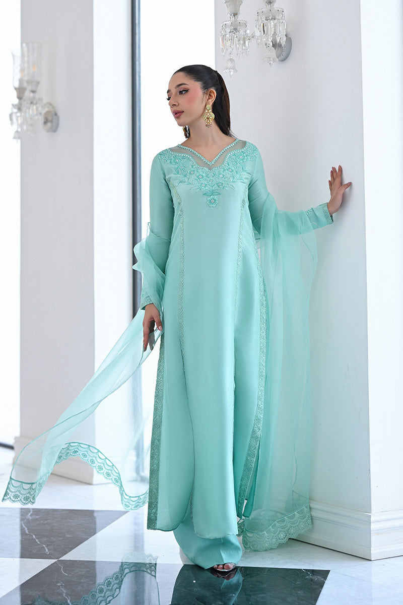 Mina Hasan | Signature Pret | Nyra-4