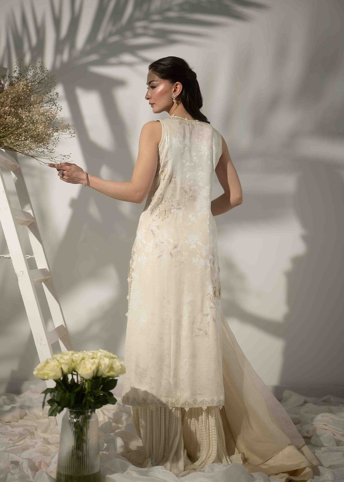 Umsha | Lumiere Luxe Edit | Dazzling White-2