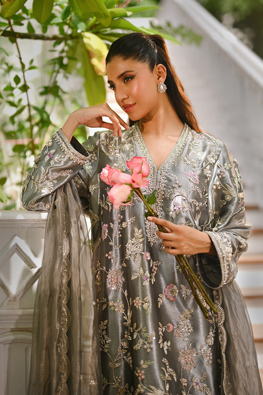 Sania Maskatiya | Fall Festive Shimmer | Gaia, image 3