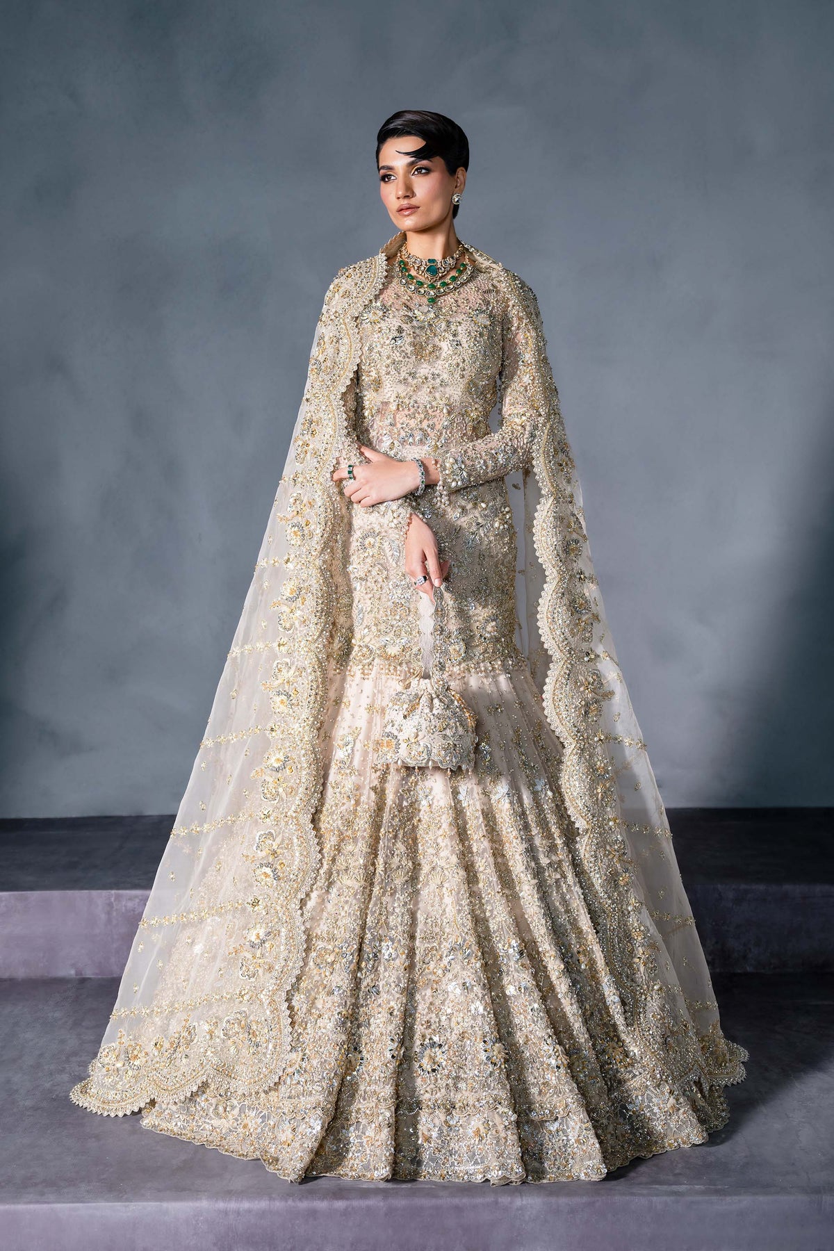 Akbar Aslam Calisse bridal lehenga