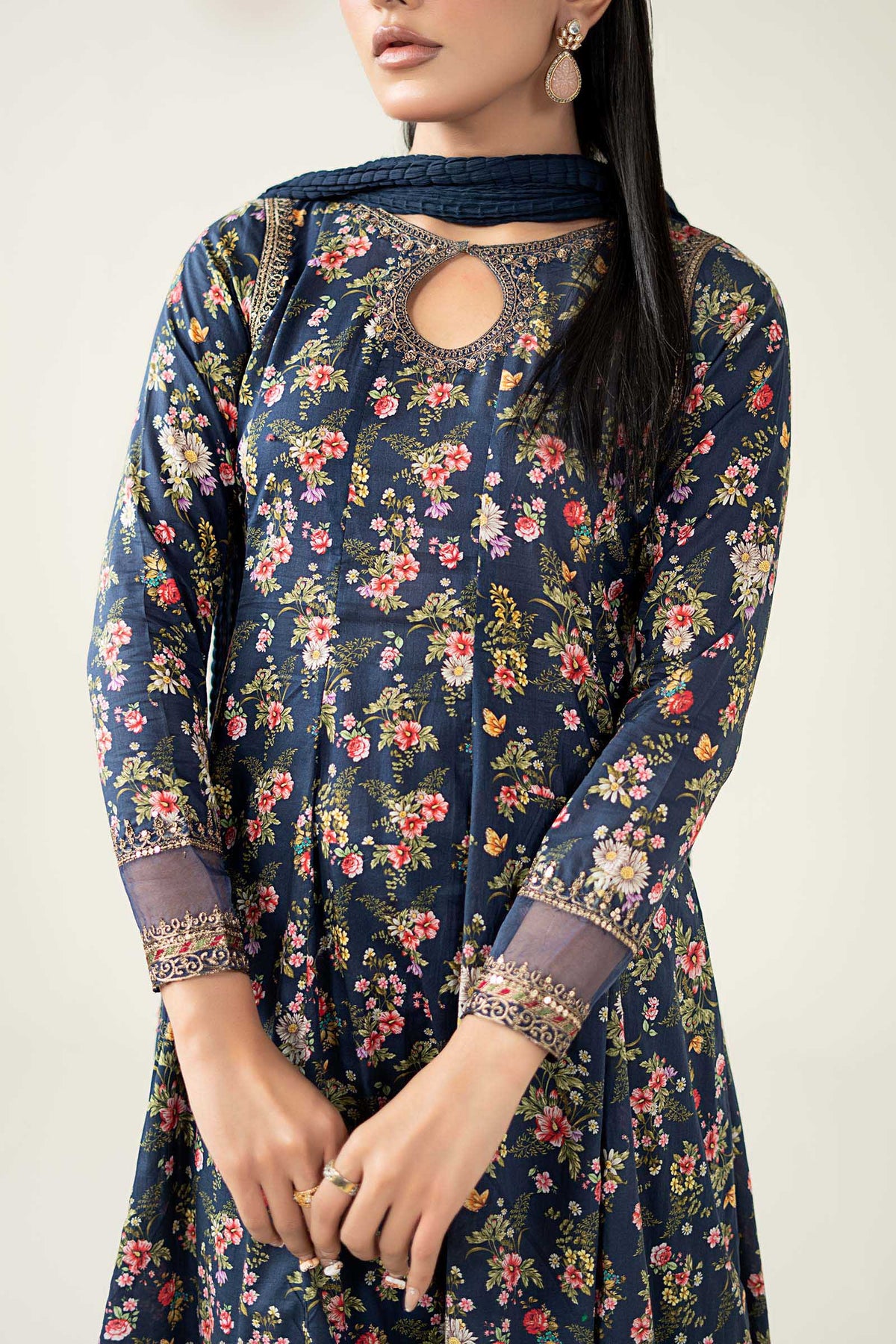 Maria B | Luxury Winter Pret 25 | DW-EA24-81R1-Blue, image 6