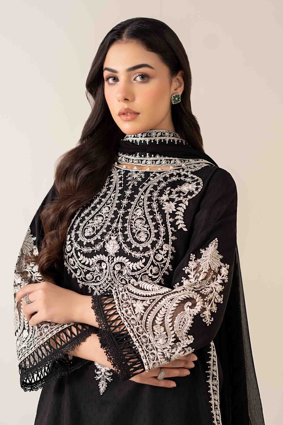 Maria B | Luxury Winter Pret 25 | DW-MN25-12-Black, image 3