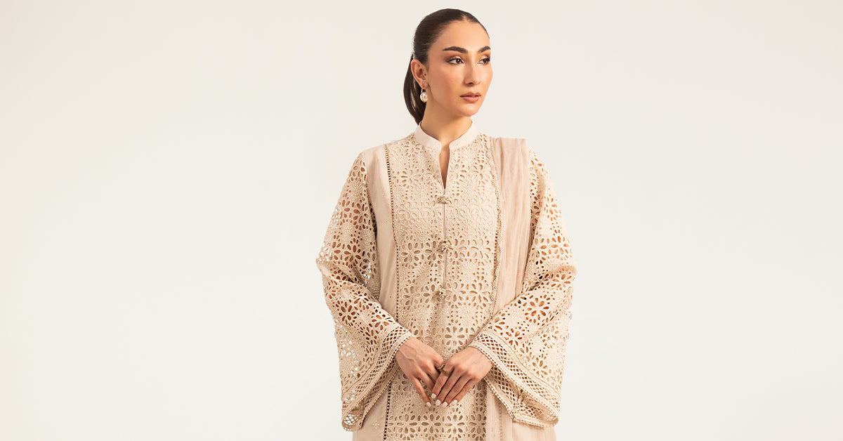 Maria B | Luxury Pret Pre Fall | DW-PF26-18-BEIGE, image 5