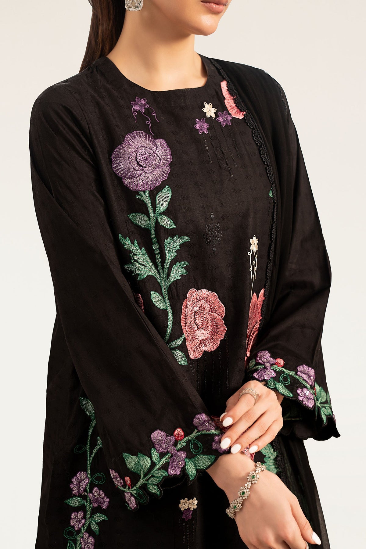 Maria B | Luxury Pret Pre Fall | DW-PF26-20-Black, image 4