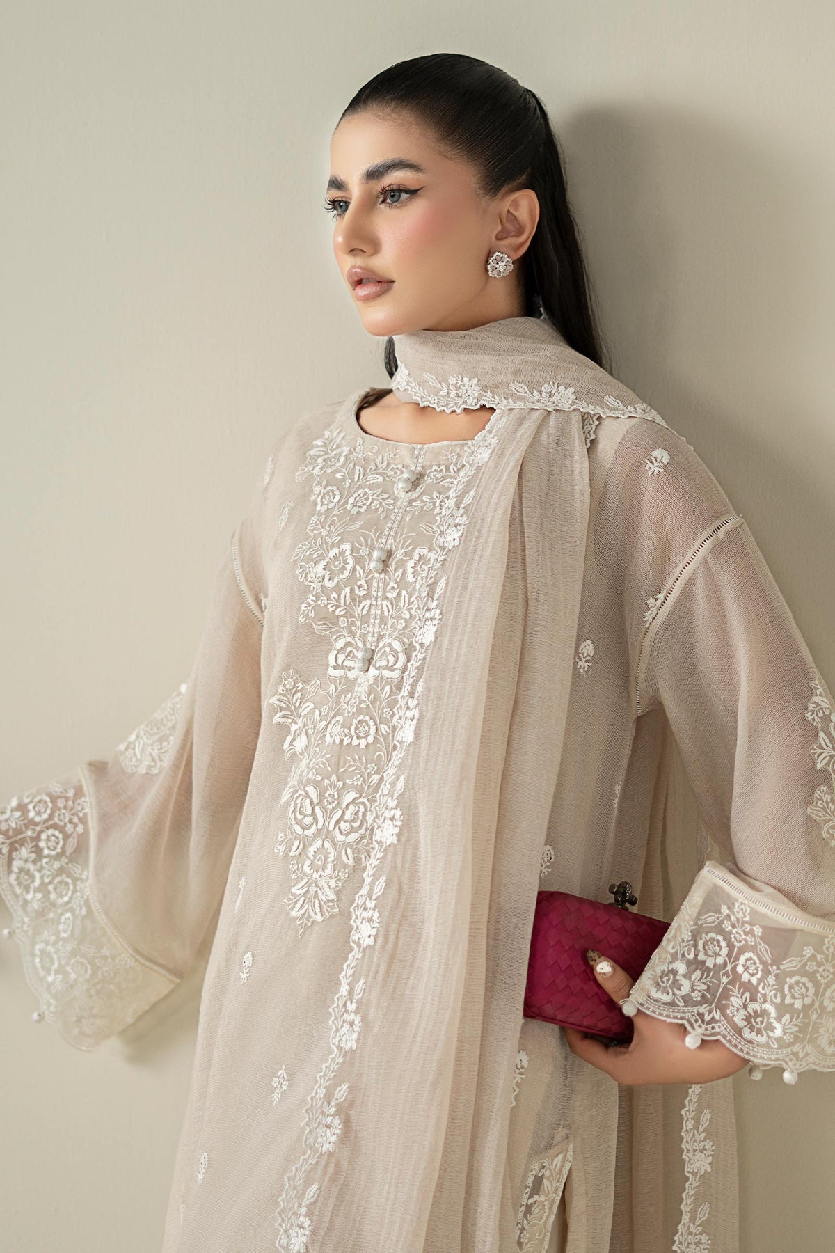 Maria B | Luxury Winter Pret 25 | DW-EA25-123-Off White, image 4