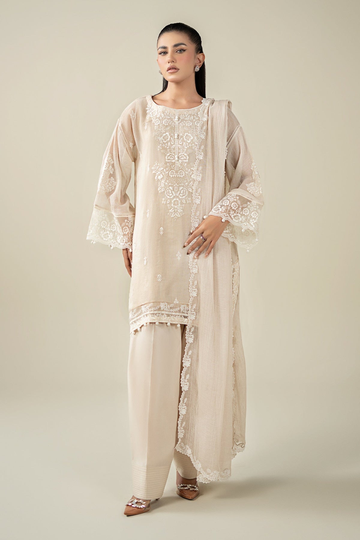 Maria B | Luxury Winter Pret 25 | DW-EA25-123-Off White-1