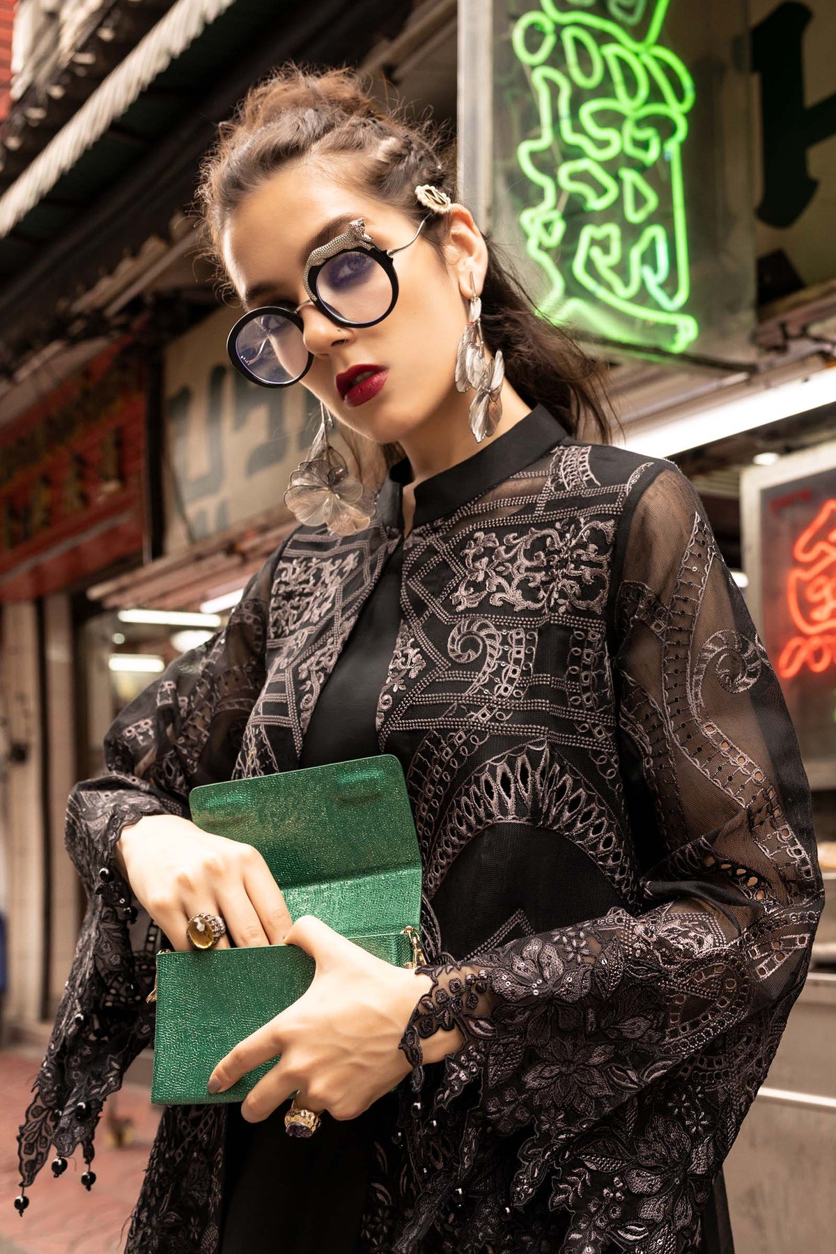 Maria B | Luxury Pret Winter 25 | DW-EA25-18-4