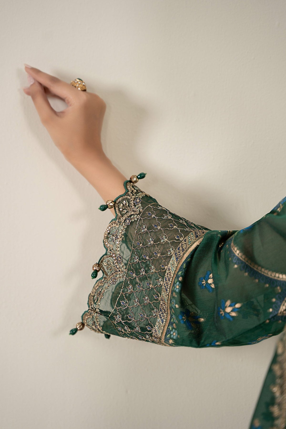 Maria B | Luxury Winter Pret 25 |DW-EA25-59-Green, image 10