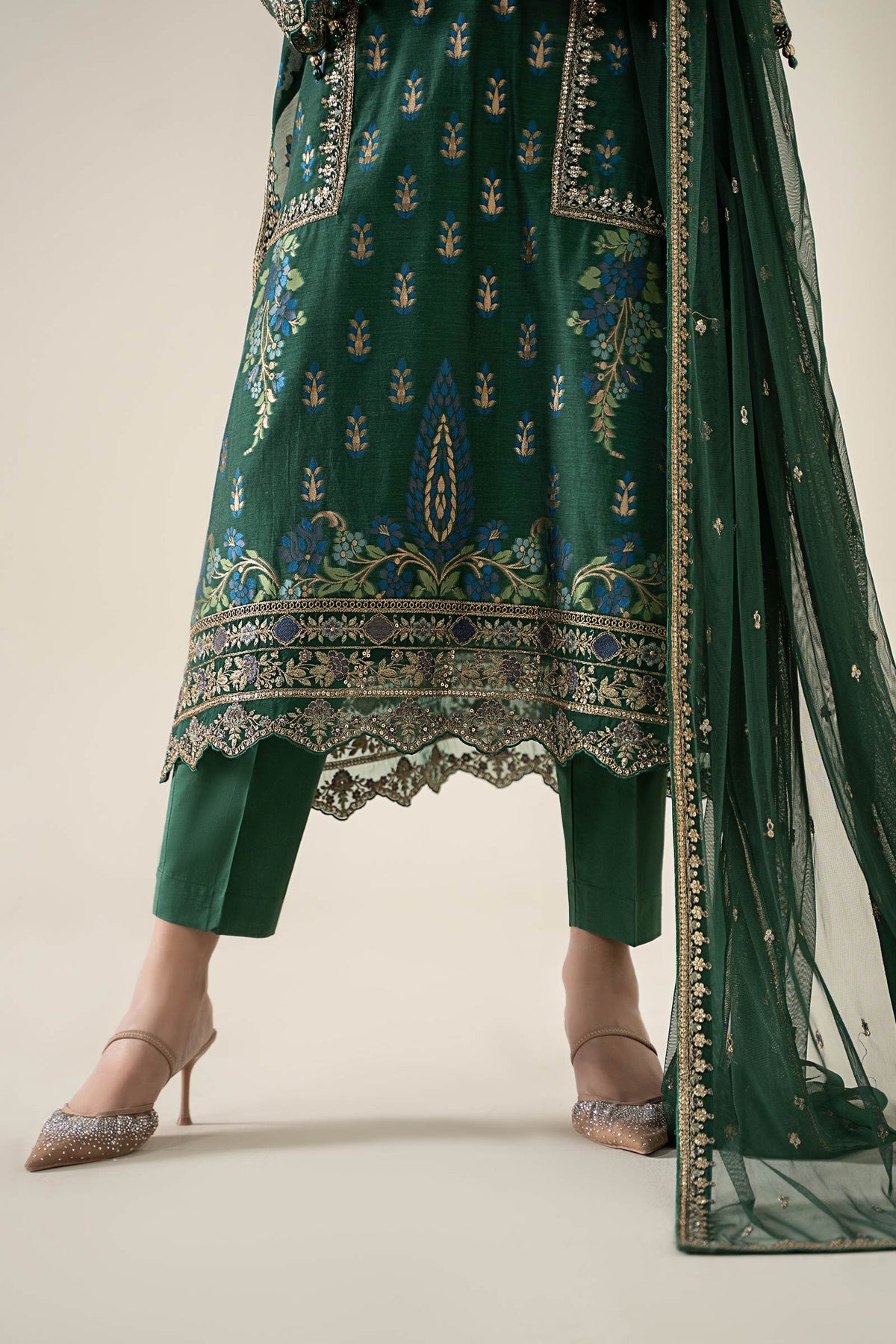 Maria B | Luxury Winter Pret 25 |DW-EA25-59-Green-9