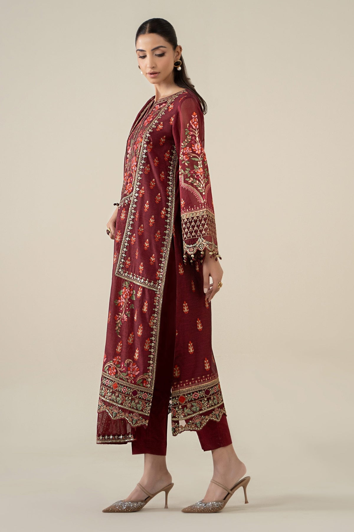 Maria B | Luxury Winter Pret 25 | DW-EA25-59-Red, image 6