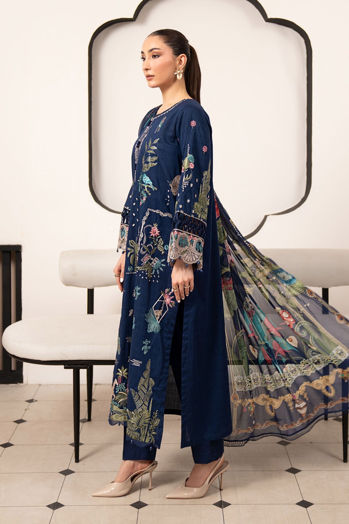 Maria B | Luxury Pret Pre Fall | DW-EA26-11-Blue, image 4
