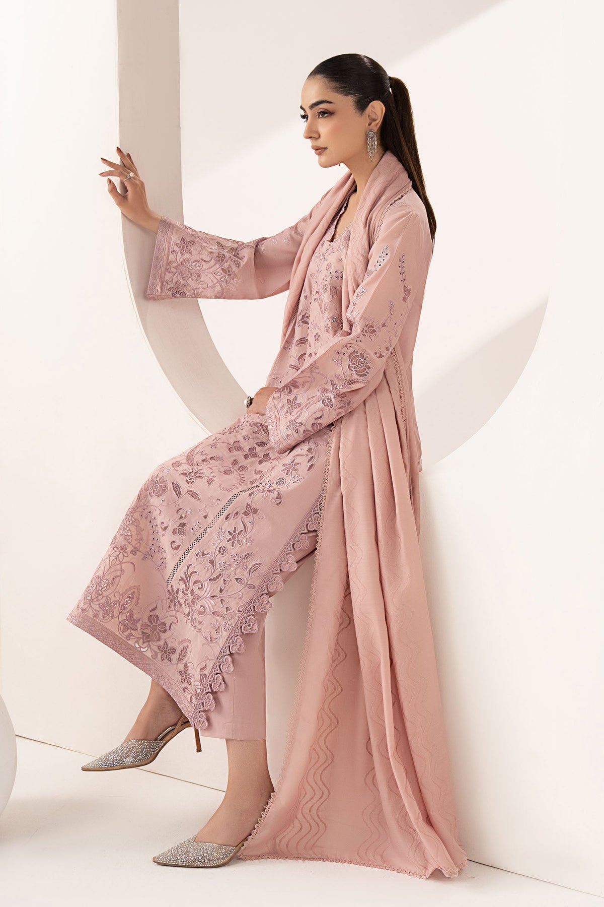 Maria B | Luxury Pret Pre Fall | DW-EF26-30-Lilac, image 4