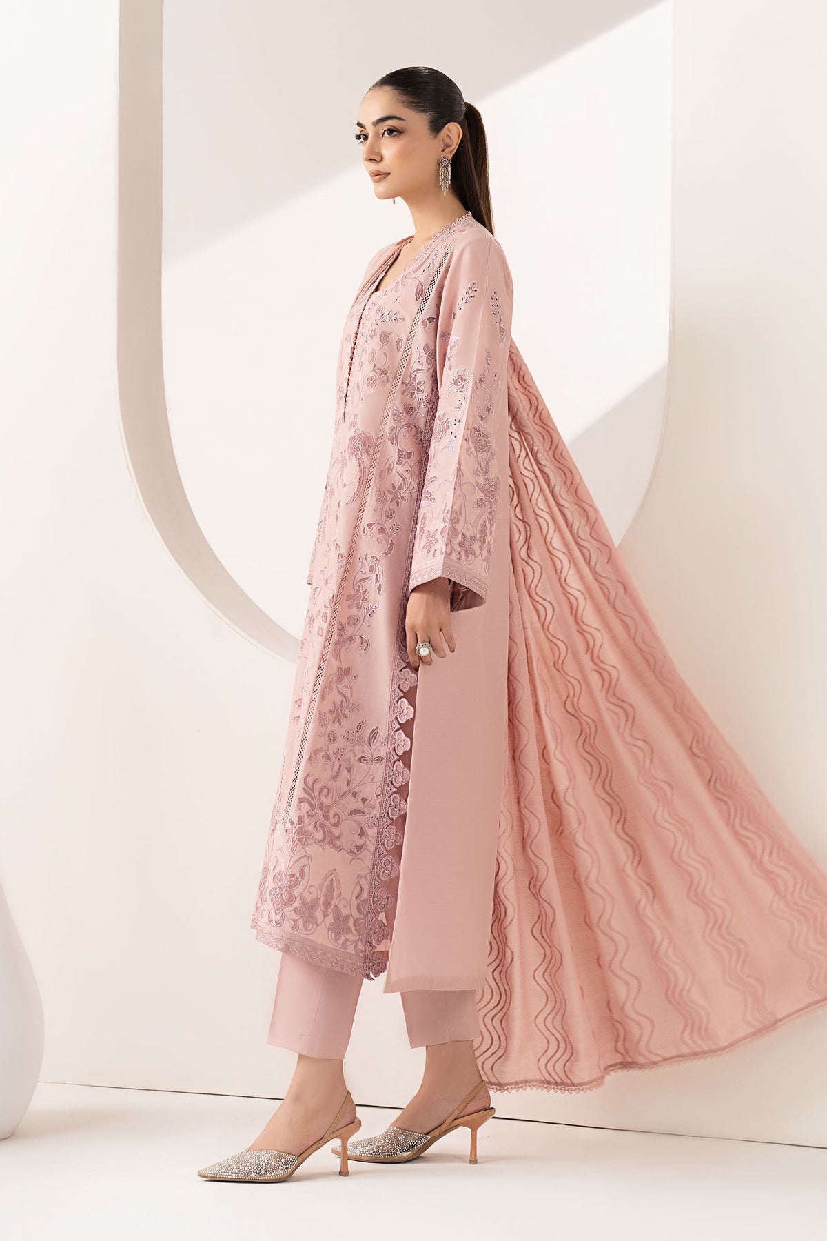 Maria B | Luxury Pret Pre Fall | DW-EF26-30-Lilac, image 5