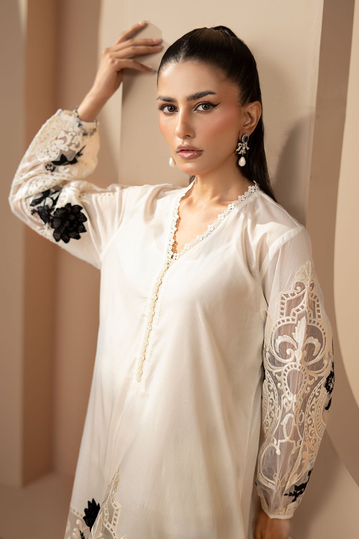 Maria B | Eid Collection Pret | DW-EF22-33R1, image 4
