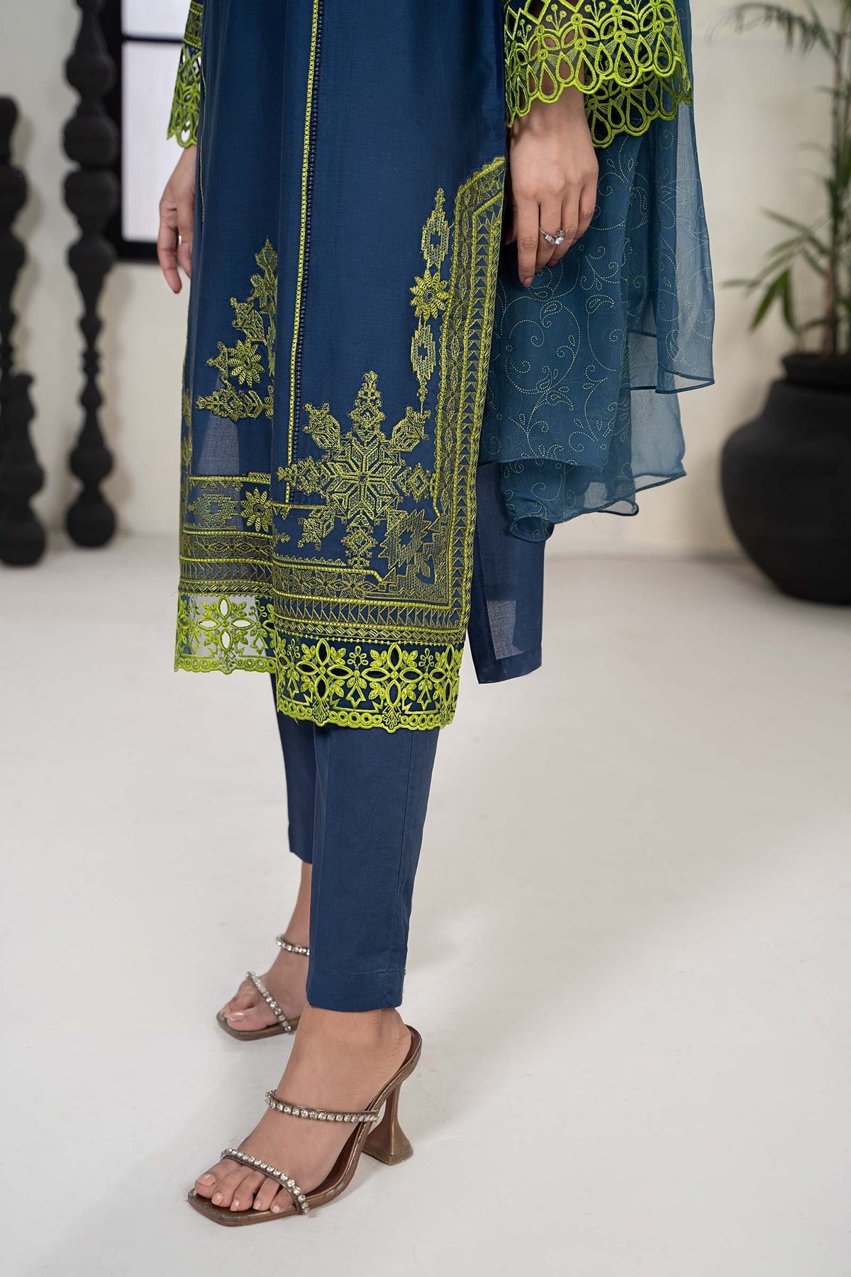 Maria B | Casual Pret 2024 | DW-EF24-103 by Designer Maria B - House of Maryam - Pakistani Designer Ethnic Wear in {{ shop.shopifyCountryName }}