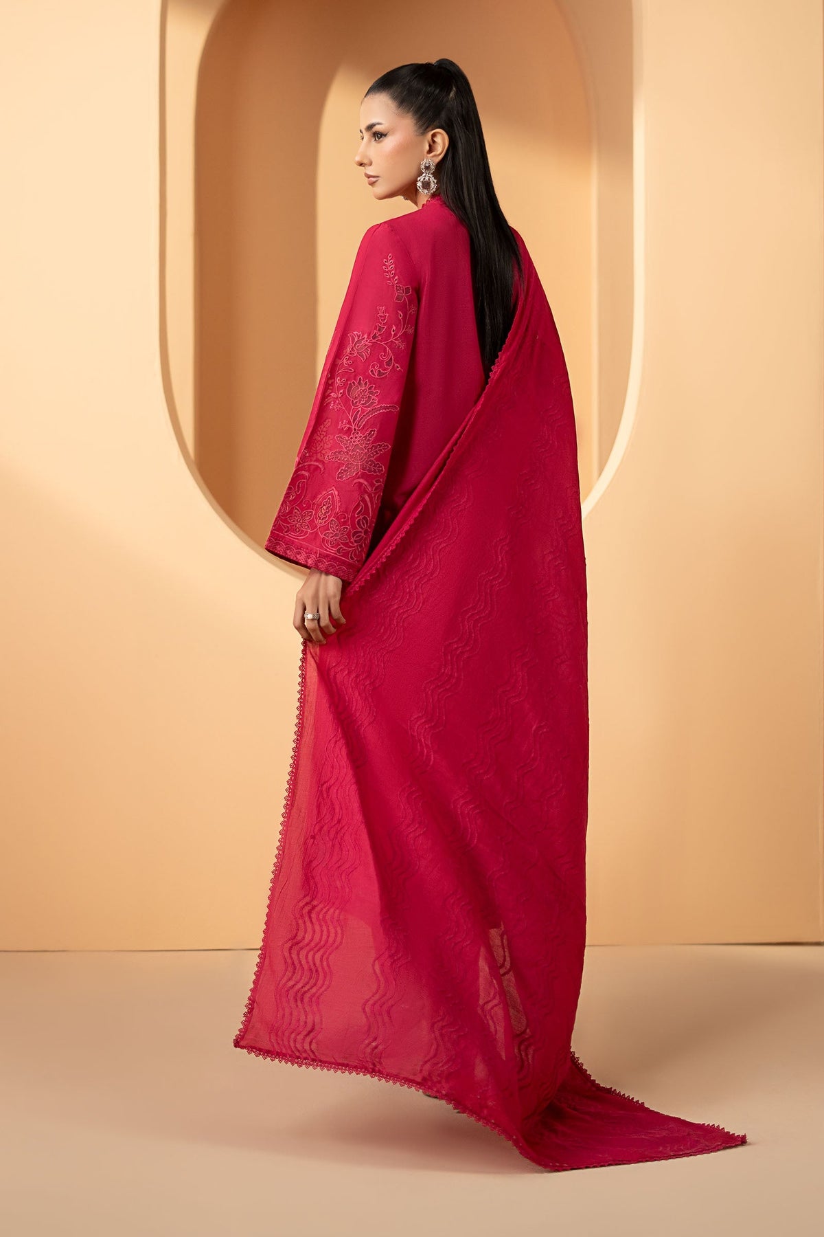 Maria B | Luxury Pret Pre Fall | DW-EF26-30-Magenta, image 2
