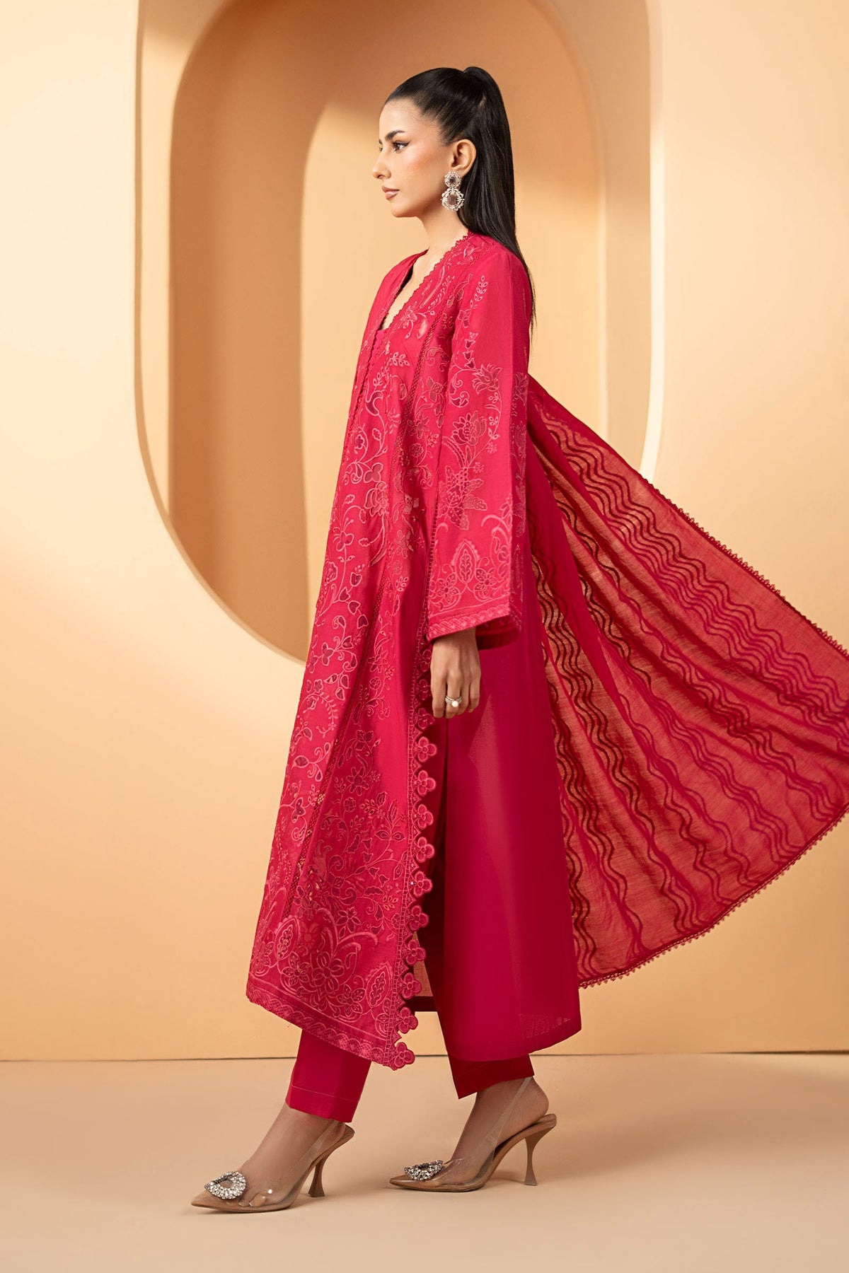 Maria B | Luxury Pret Pre Fall | DW-EF26-30-Magenta, image 5